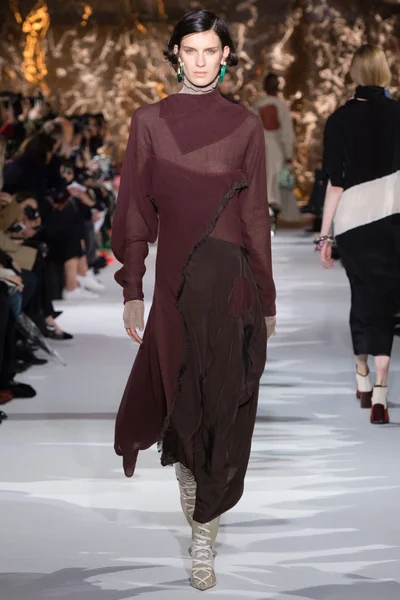 Look 5